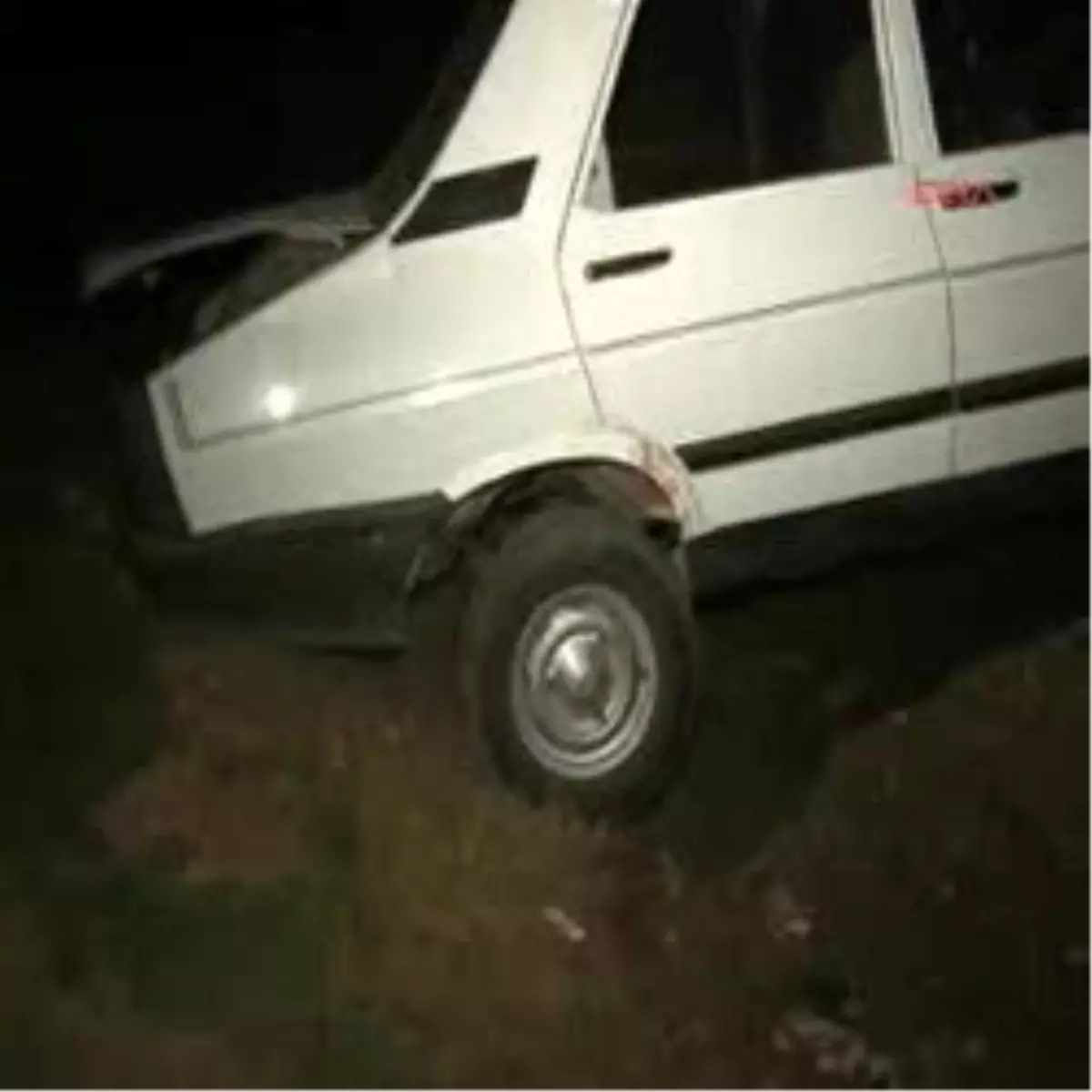 Ş.Urfa-İki Otomobil Kafa Kafaya Çarpıştı; 4 Yaralı