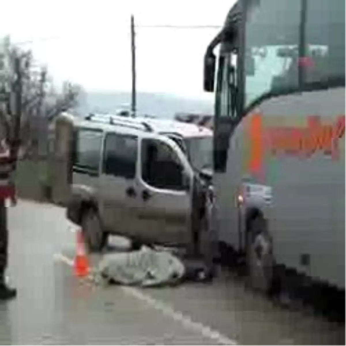 Şarköy'de Kaza:1 Ölü, 5 Yaralı