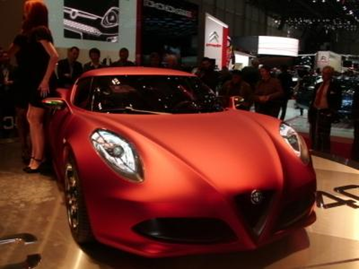 Alfa Romeo'dan Süper Coupe Konsepti!