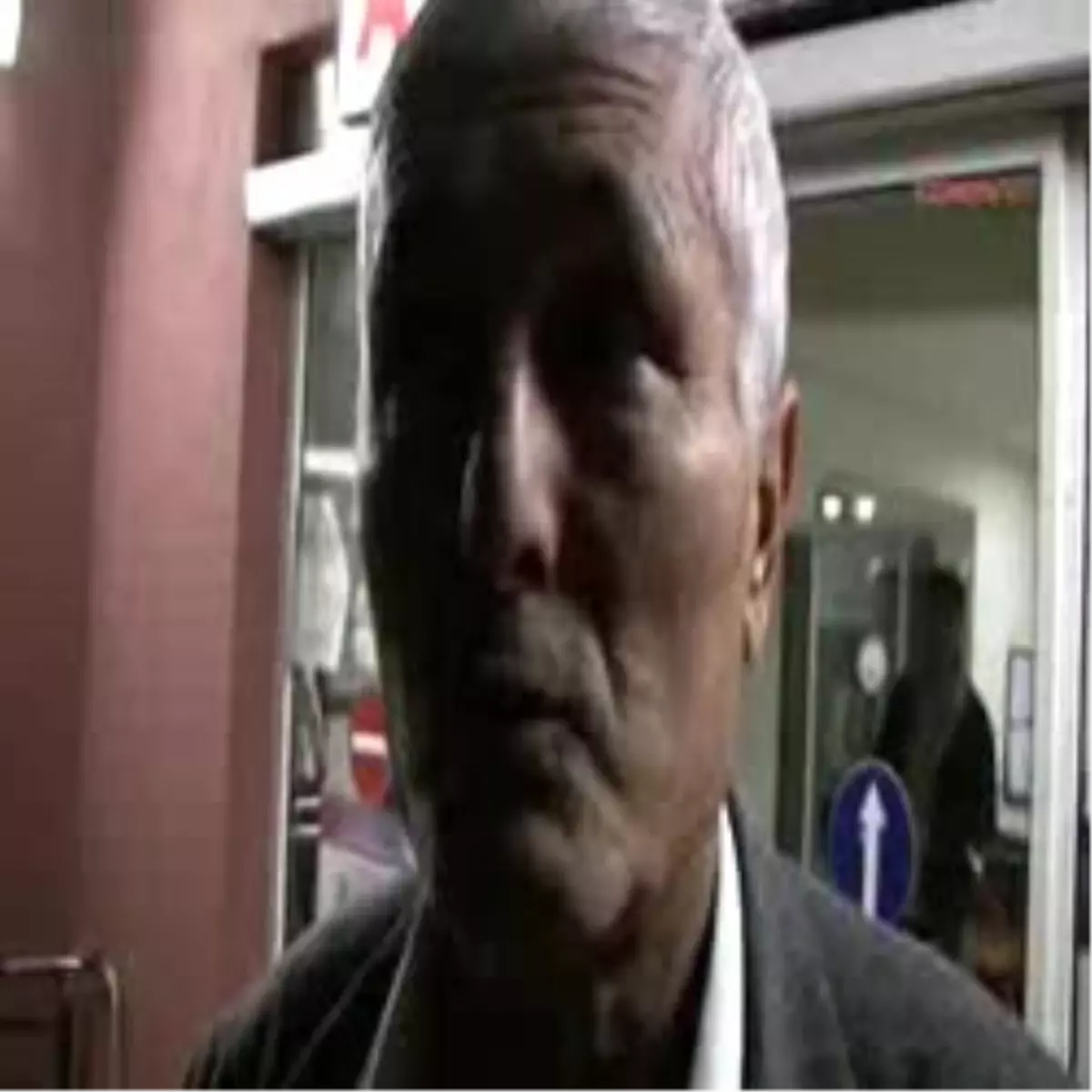 Köpeğinin Ölümüne Dayanamadı