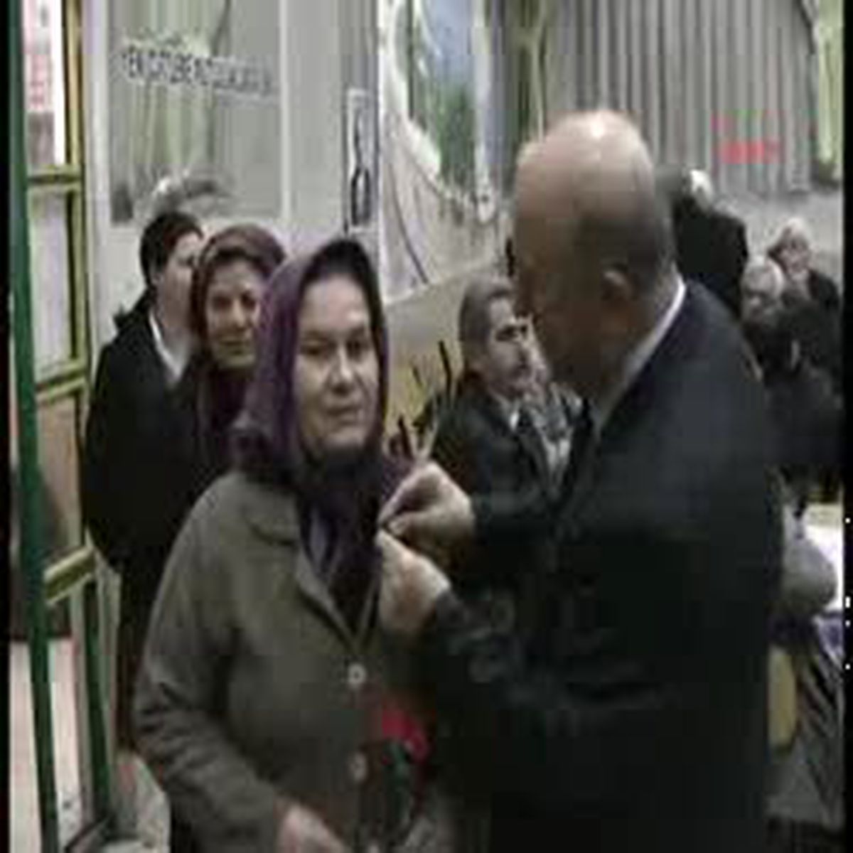 Kadınlara Nazar Boncuğu Çocuklara Oyuncak