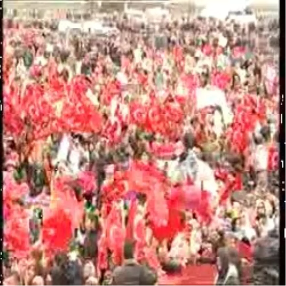 Başbakan Erdoğan: 'Şiddet Gören Kadın Hakkını Arasın'