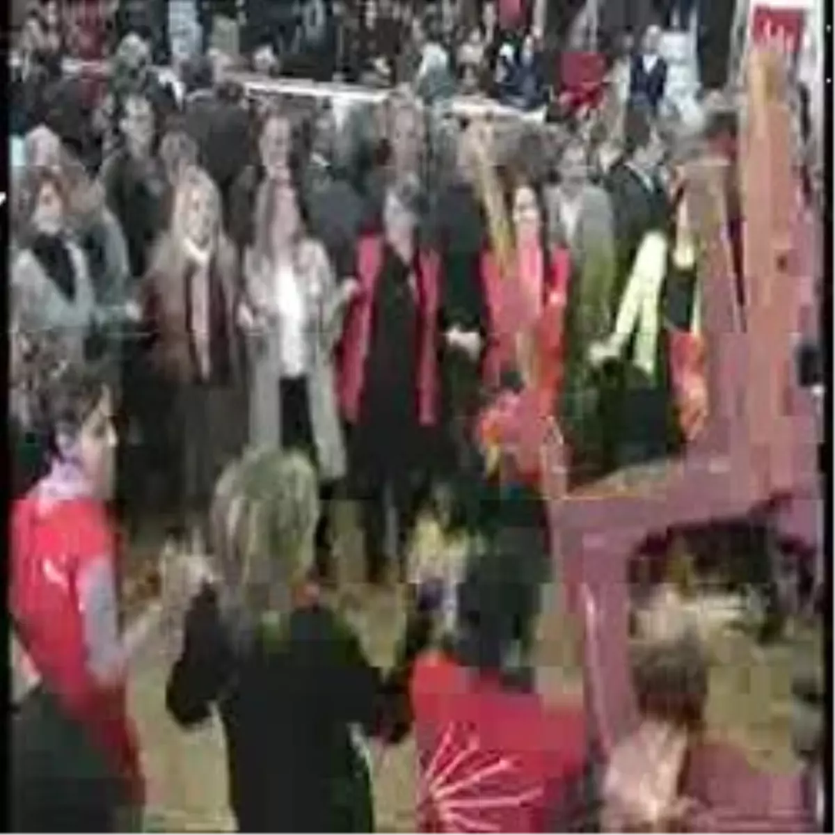 CHP\'nin Aile Sigortası Mardin\'de 4 Dilde Anlatıldı