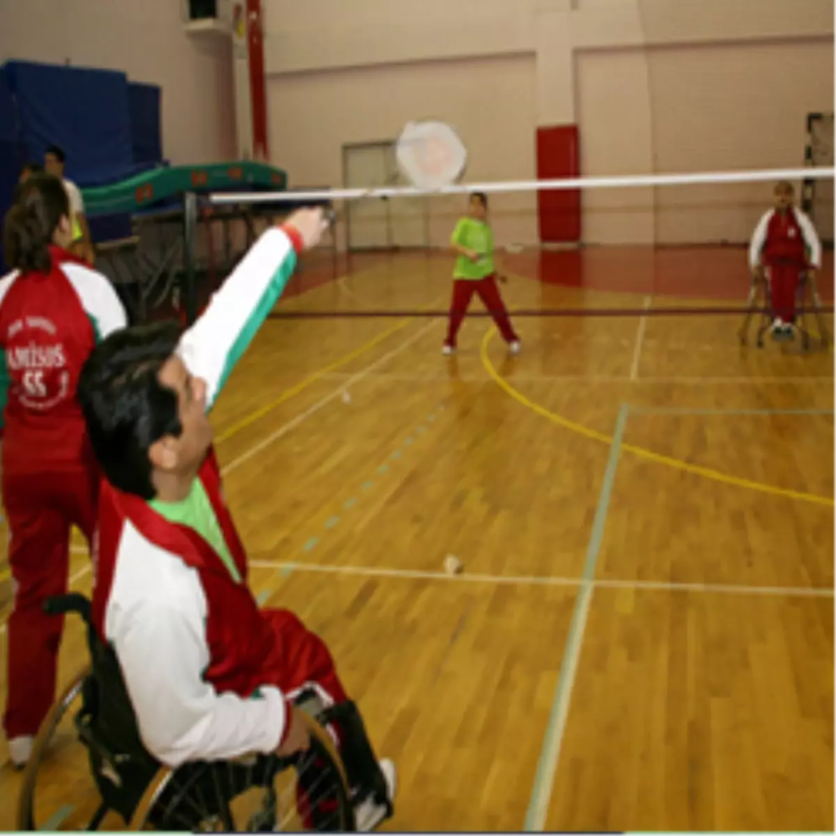 Katırcı Bedensel Engelliler Badminton Milli Takımı\'nı Ziyaret Etti