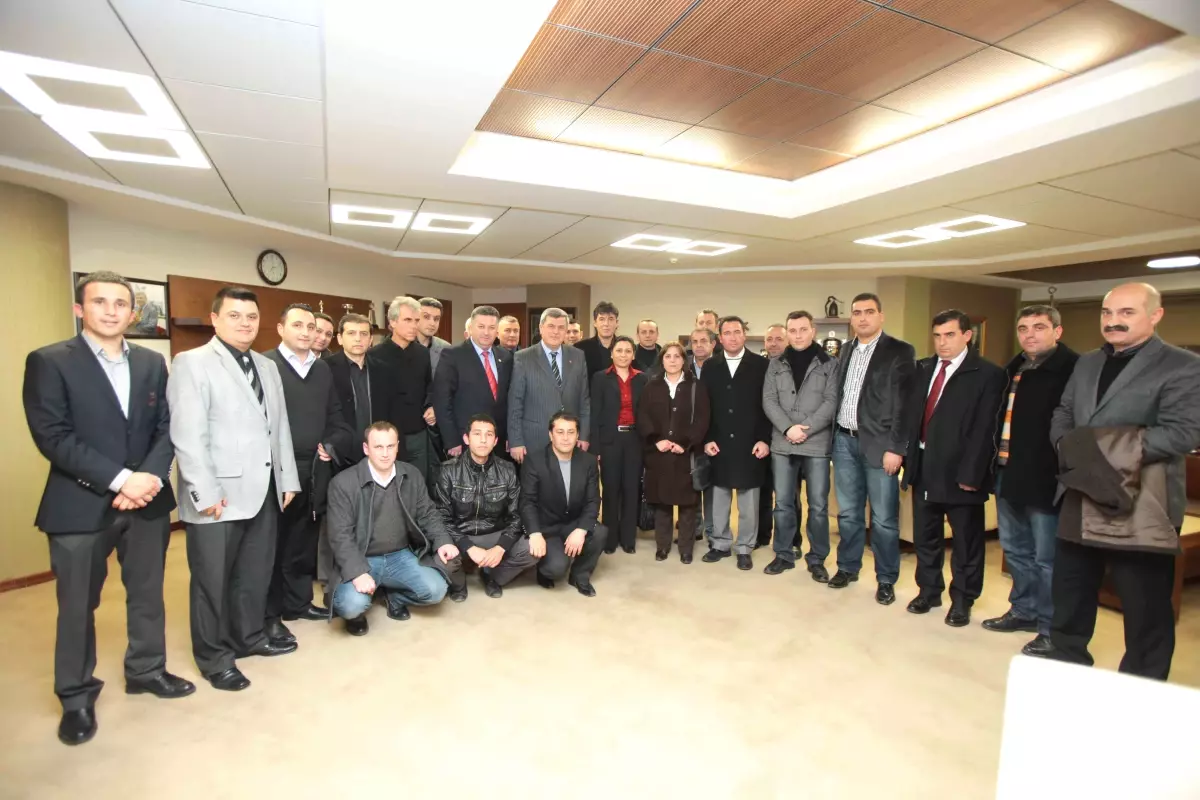 Çalışana Ve Emeğe Saygılıyız