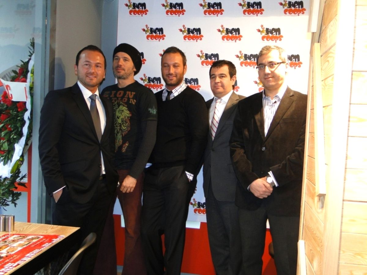 İkinci Şubesini Açan Hen Coops,Devlerle Rekabet Ediyor
