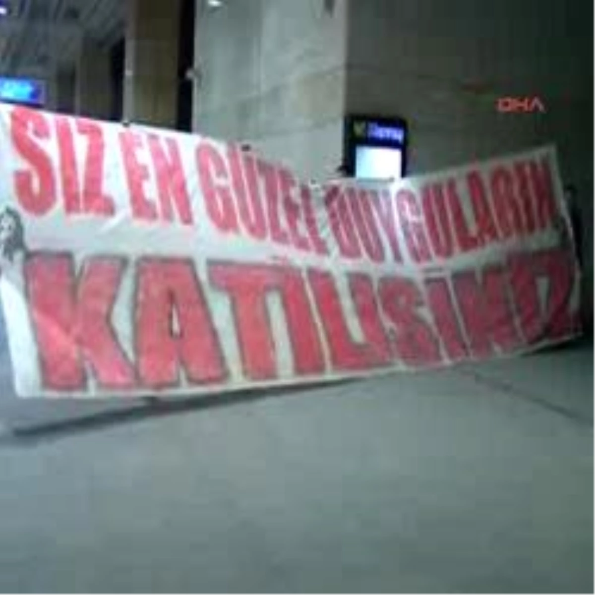 Galatasaray Ankara\'da Küfürle Karşılandı