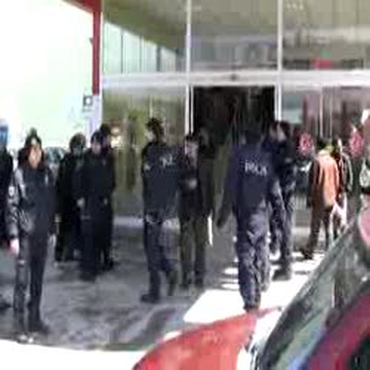 Yüksekova'da Gözaltına Alınanlar Van'da Adliyeye Çıkarıldı