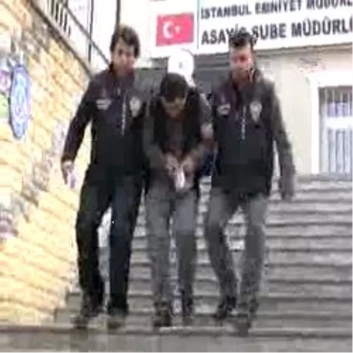 Yüzündeki Yara İzi Yakalattı