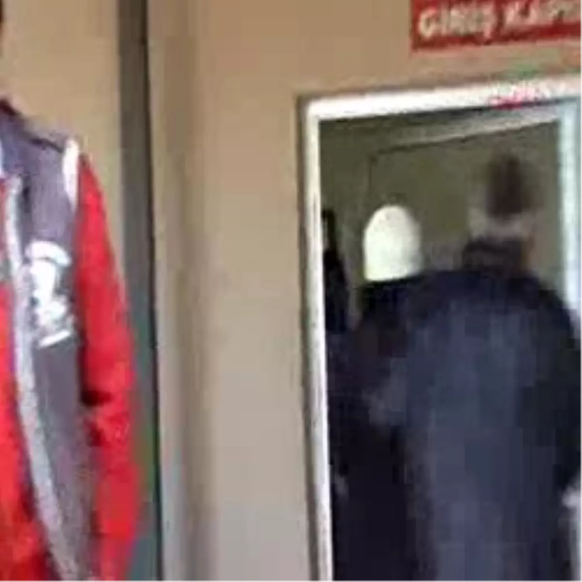 Ortaca\'da 200 Öğrenci Ve 8 Öğretmen Yemekten Zehirlendi