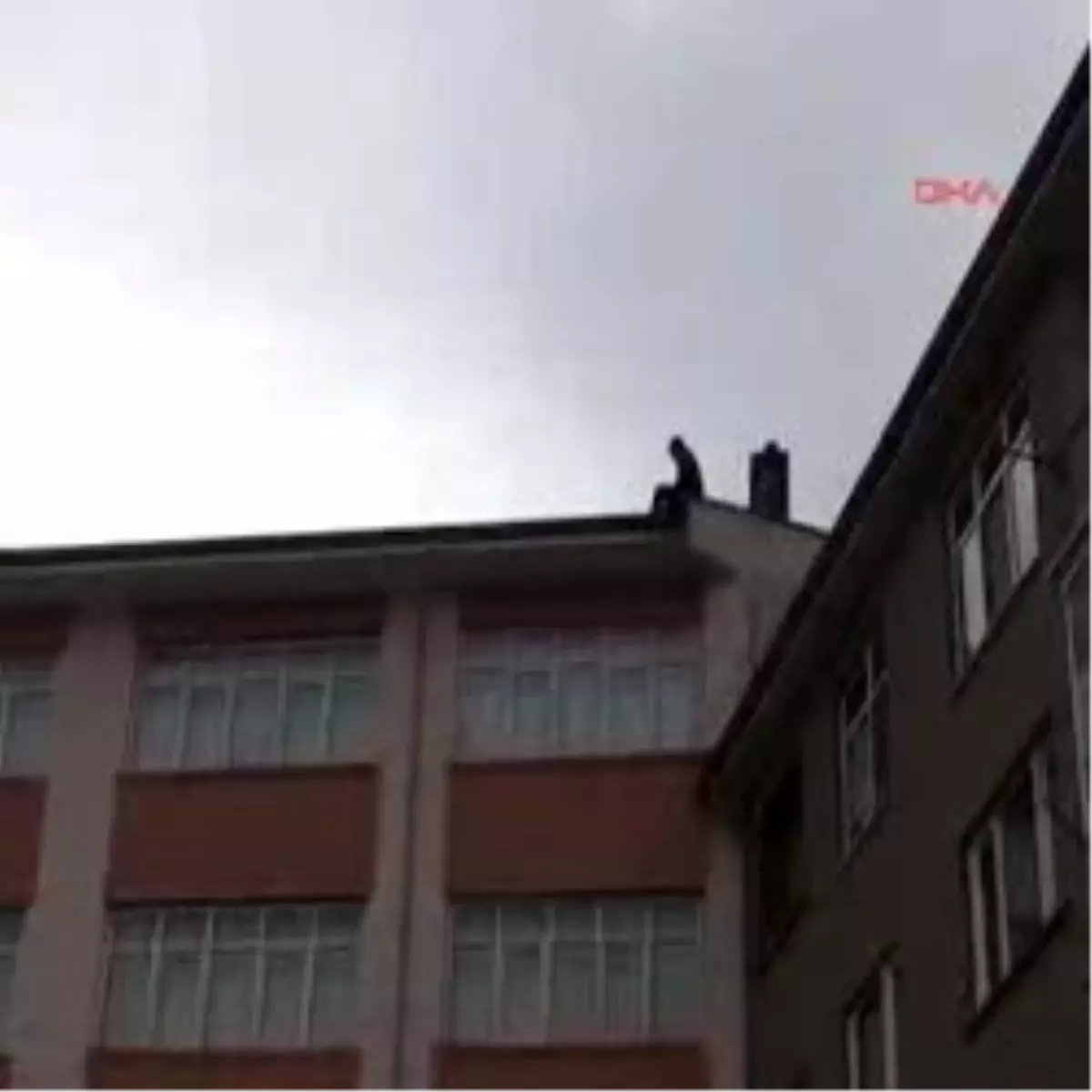 13 Kez İntihar Girişiminde Bulundu