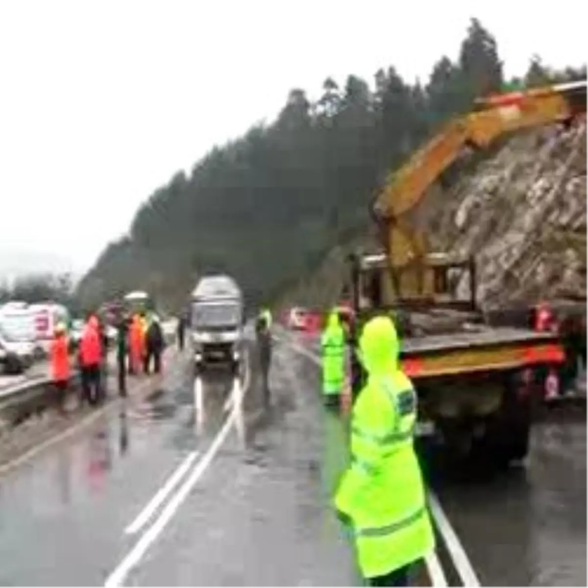 Yolcu Otobüsü Devrildi: 5 Ölü, 38 Yaralı