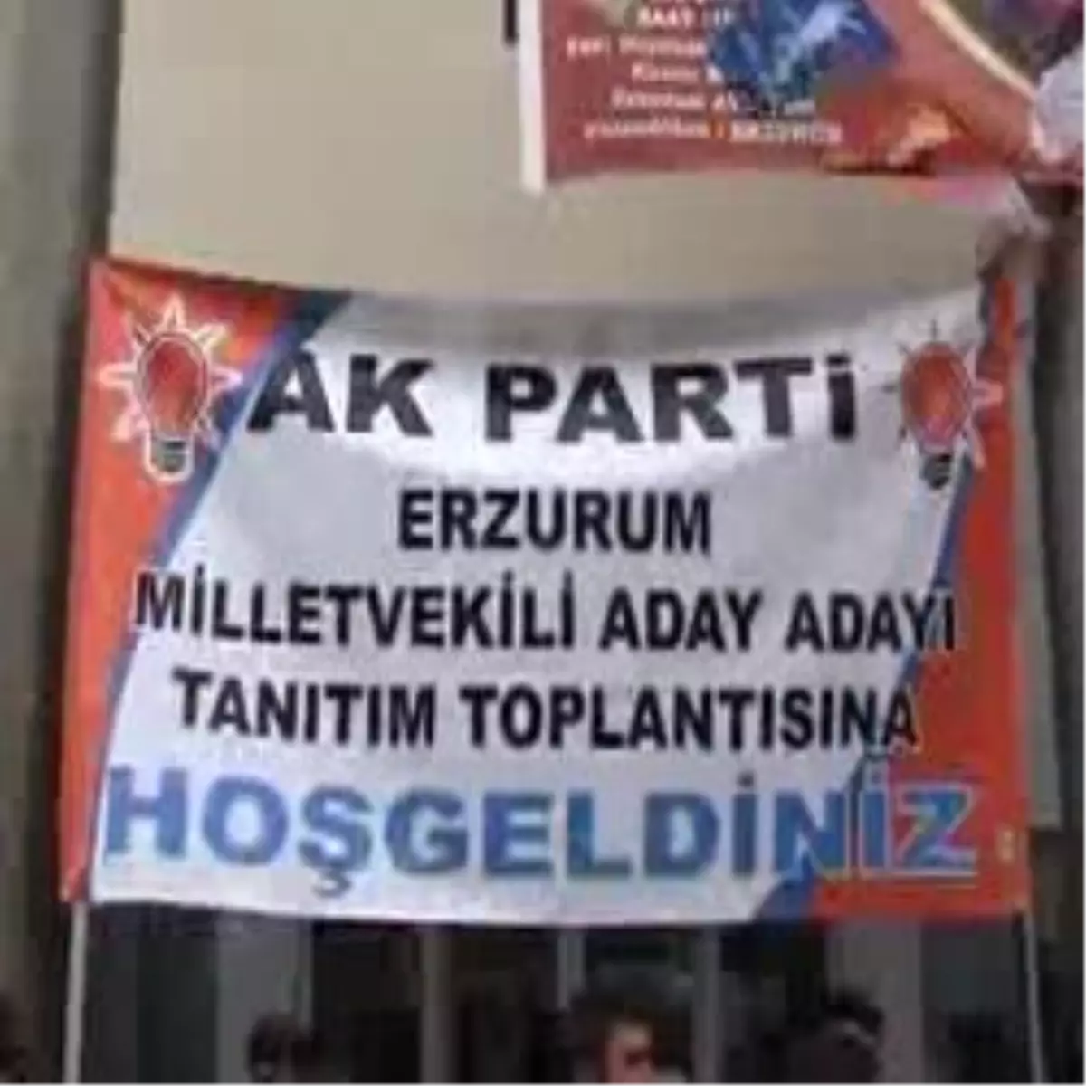 Erzurum\'da 126 Aday Adayı Delege Önünde Terk Döktü