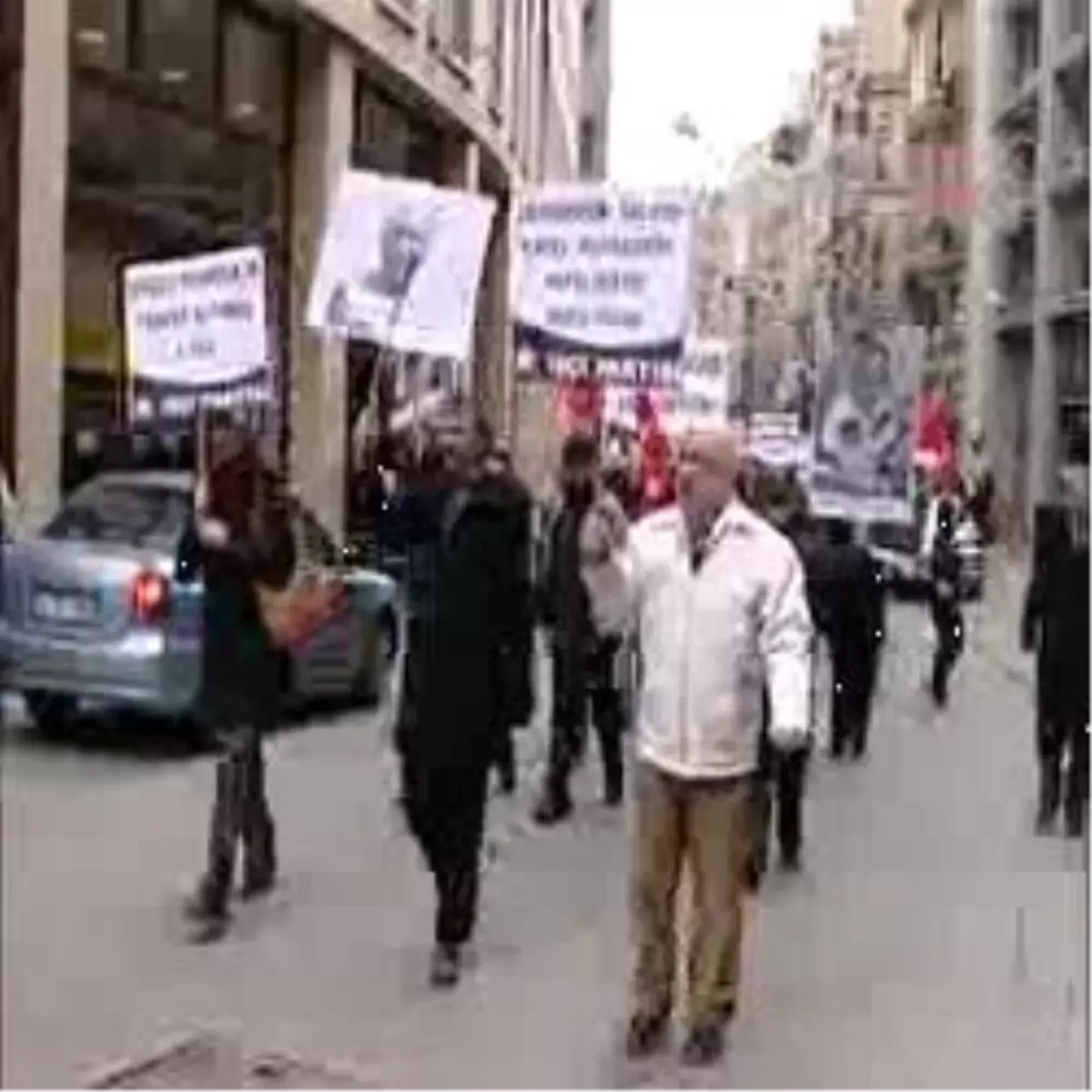 Muazzez İlmiye Çığ\'dan Perinçek\'e Destek Yürüyüşü...