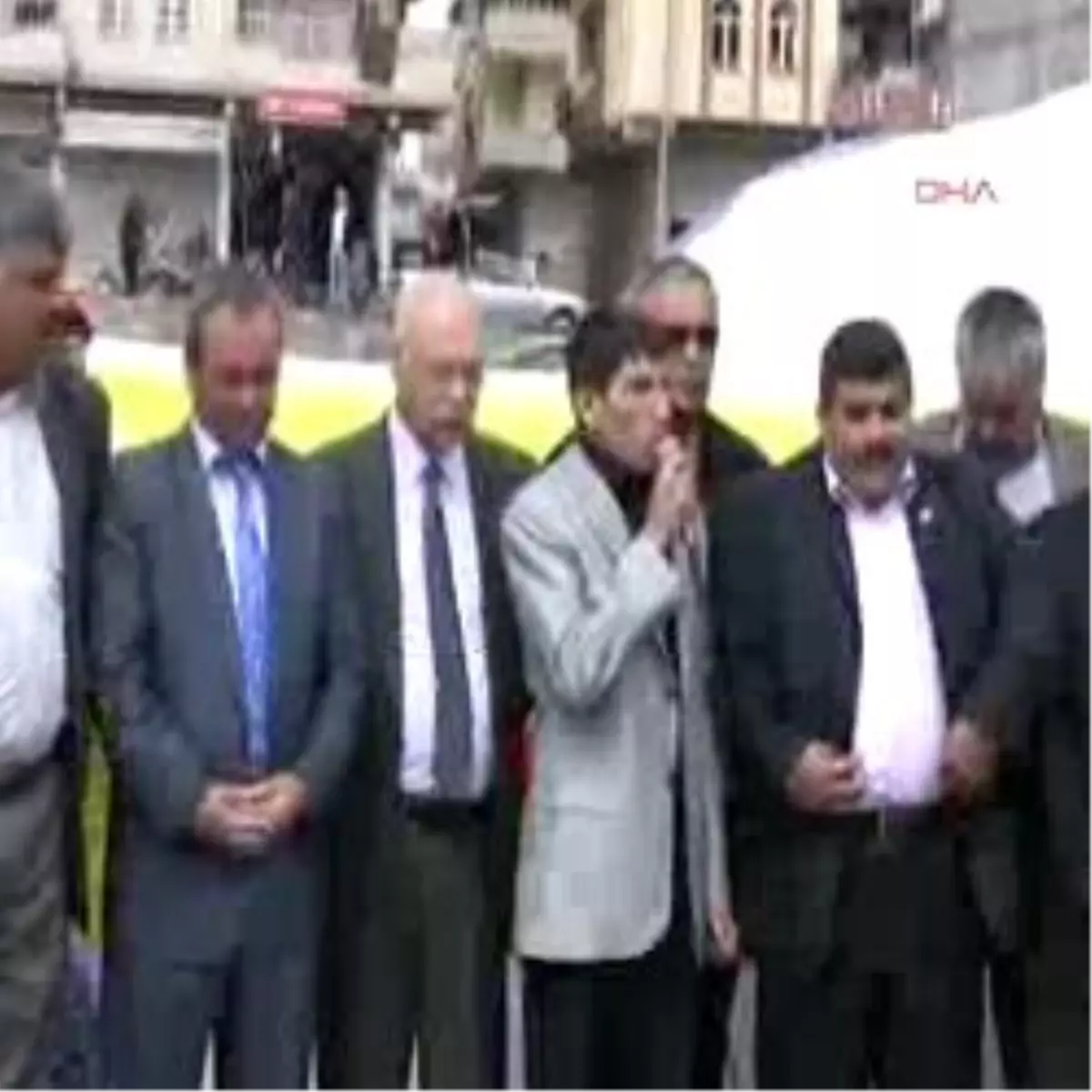 Şanlıurfa-Pkk Ve Öcalan Sloganları İle "Demokratik Çözüm Çadırı" Kurdular