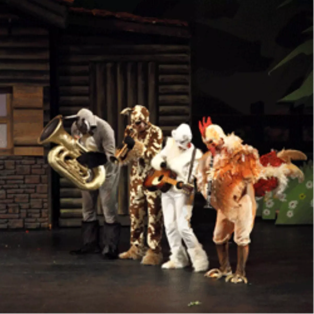 Çocuklar ‘Bremen Mızıkacıları’ İle Eğleniyor