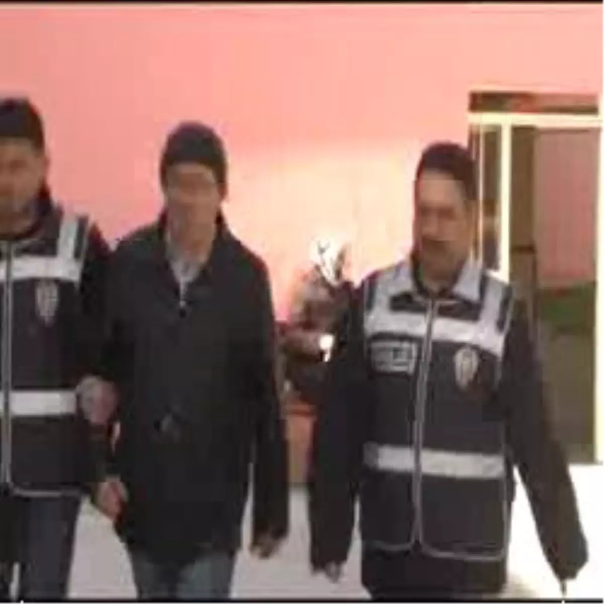 Ereğli Belediyesi\'ne Polis Baskını