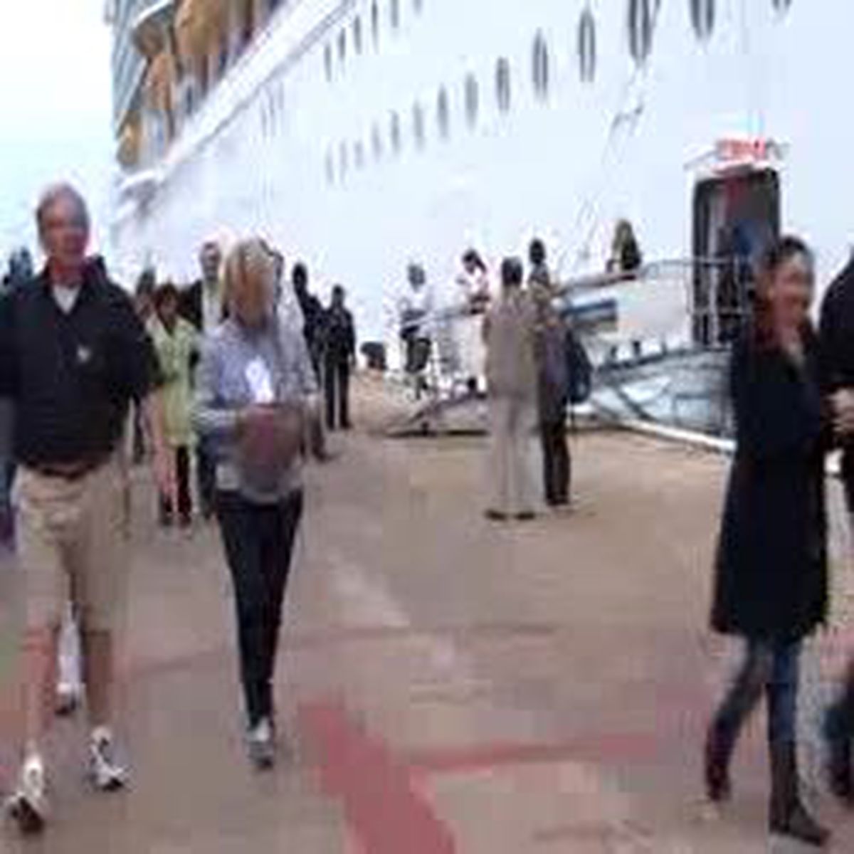 Yüzen Şehir Kuşadası'nda
