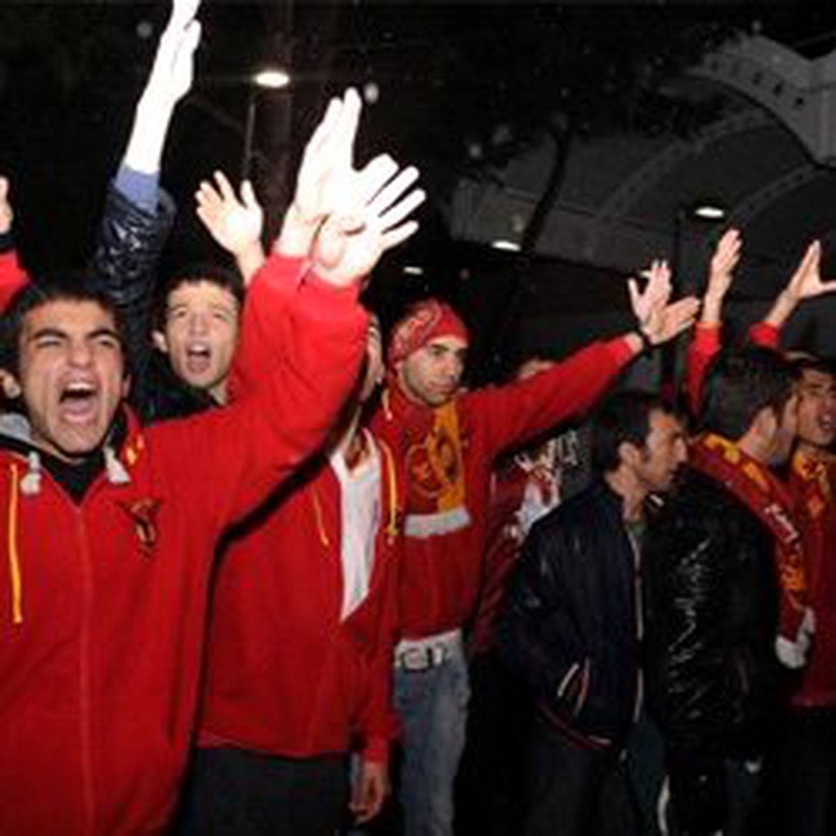 Arda'ya Antalya'da Şok Karşılama!