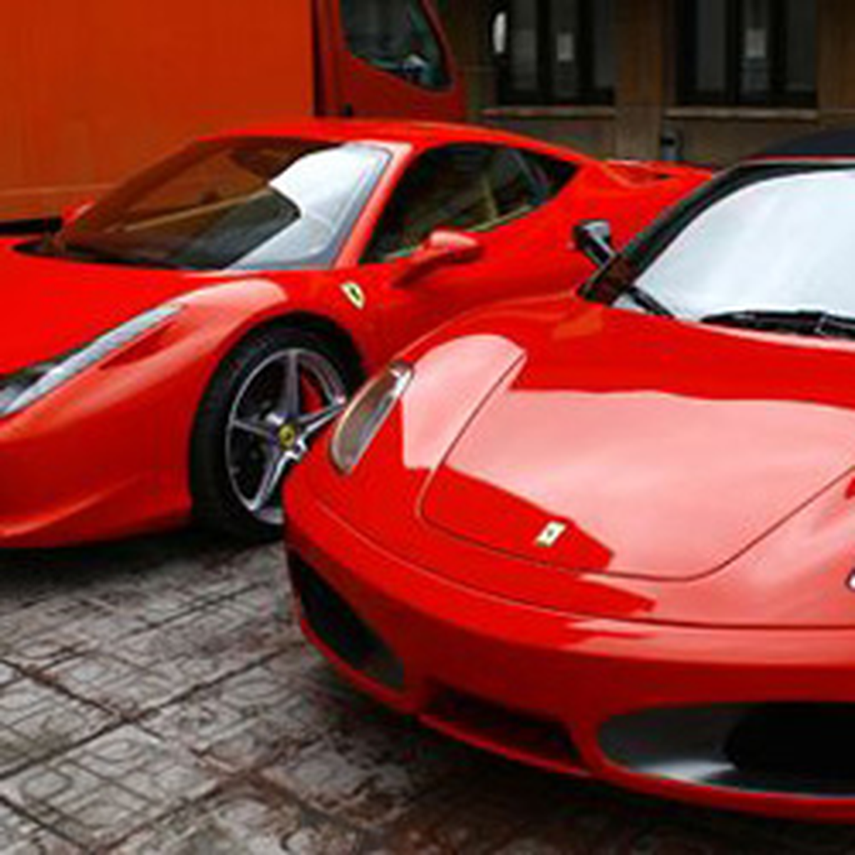 Galeri Değil Emniyet'in Bahçesi