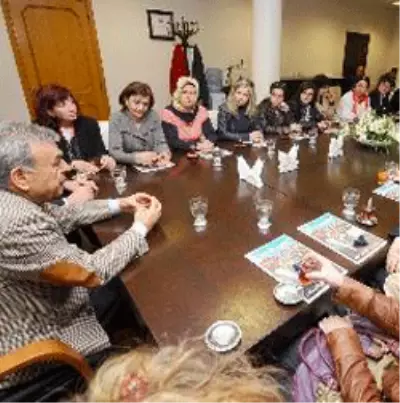 Bati Trakyali Kadinlarin Izmir Sevdasi Son Dakika