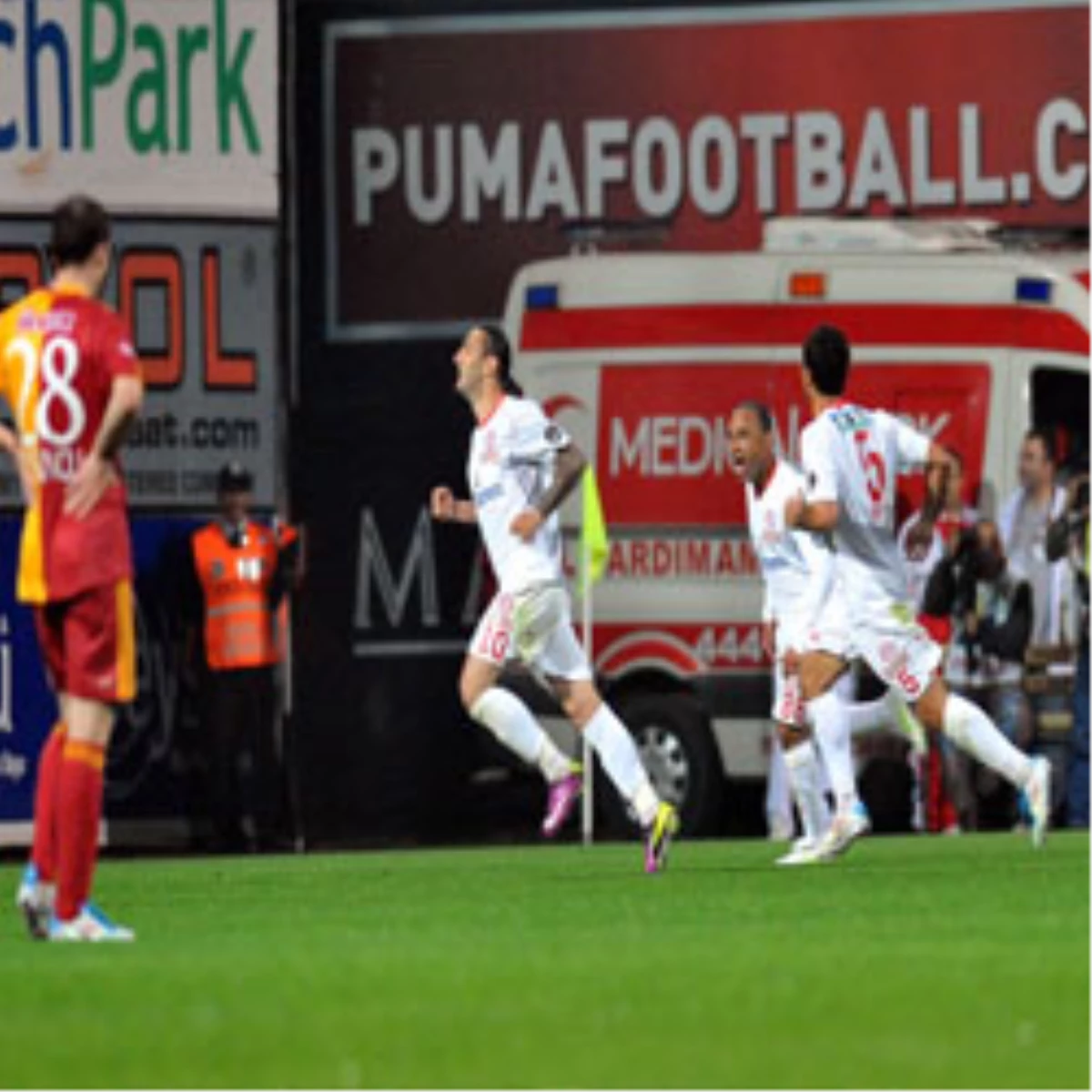 Medical Park Antalyaspor - Galatasaray İlk Yarısı Tamamlandı