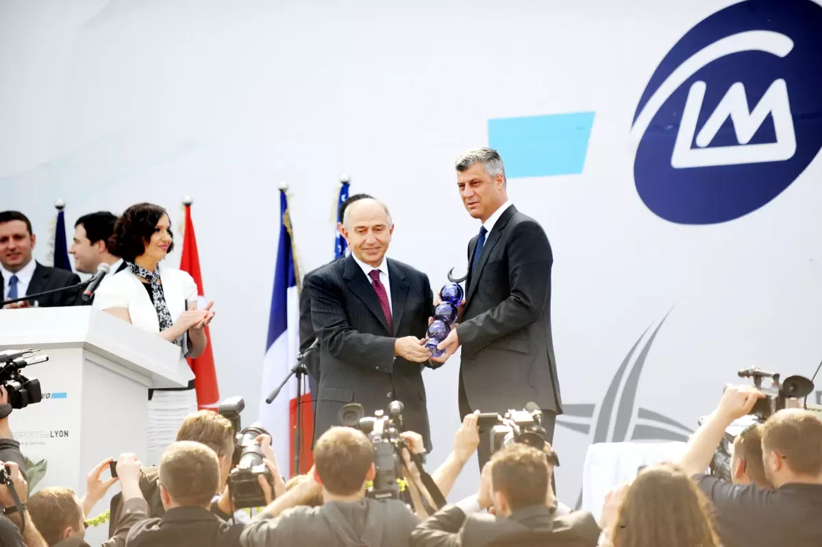 Türk Şirketi Limak, Priştine Uluslarası Havalimanı\'nı Resmi Olarak Devraldı