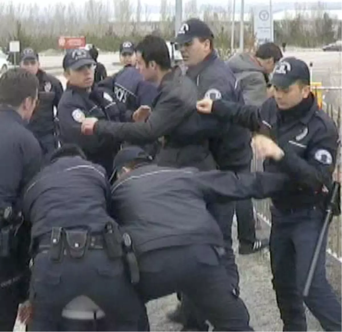 PKK Fuları Yüzünden Kavga, 6 Yaralı