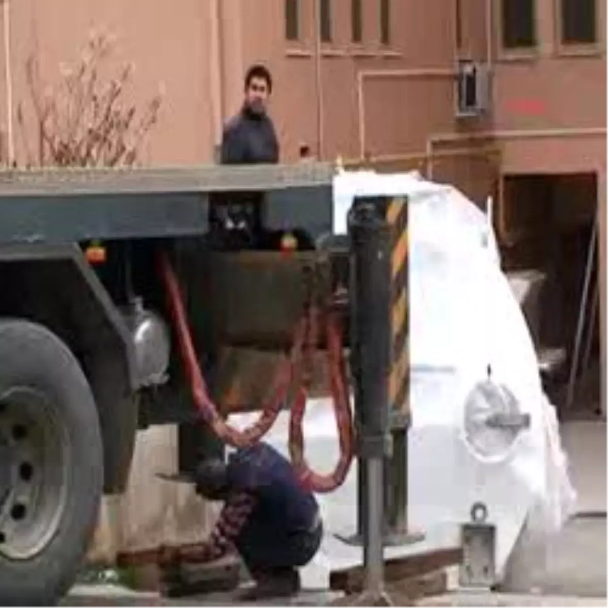 ÇOMÜ Tıp Fakültesi Sağlık, Uygulama ve Araştırma Hastanesi\'nde Basınç Odası