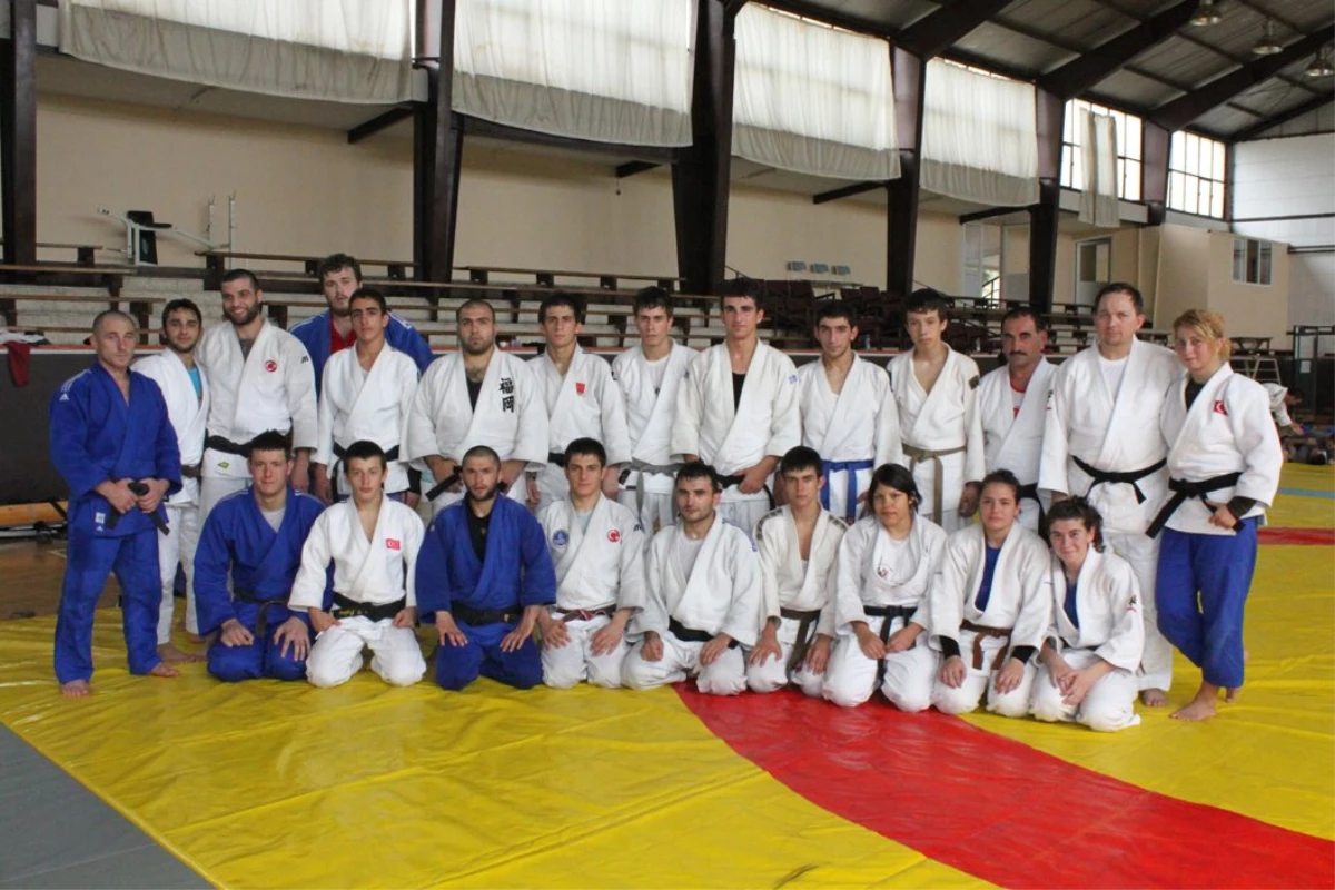 Kağıtspor’lu Judocular Milli Takım Kampında
