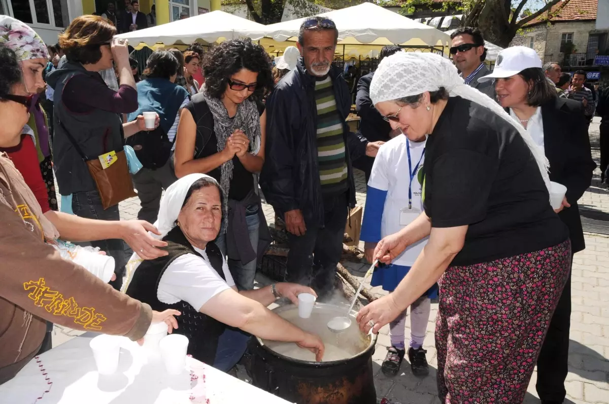 3\'üncü Kuzugöbeği Mantar Festivali Fethiye\'de Başladı