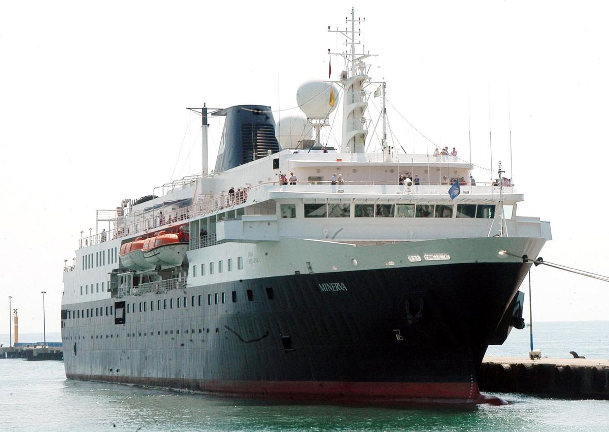 Alanya'ya Denizden Turist Akını