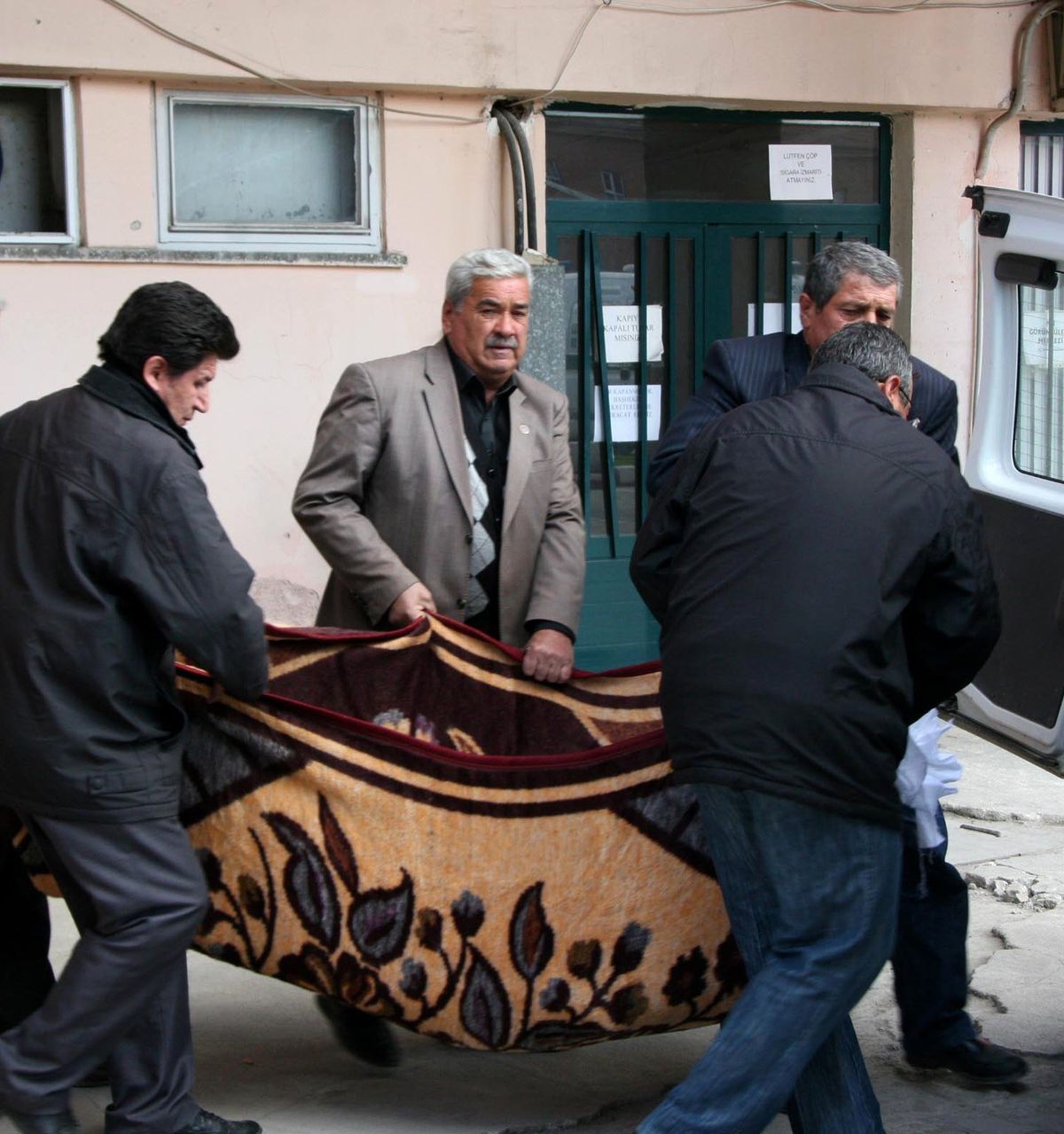 Balık Kavgası: 3 Ölü, 1 Yaralı