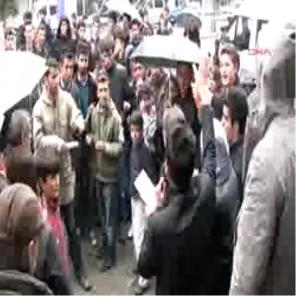Hakkari\'de YGS Protestosu