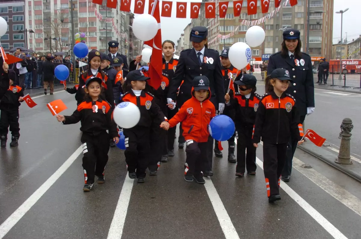 Sivas'ta Polis Günü Kutlaması