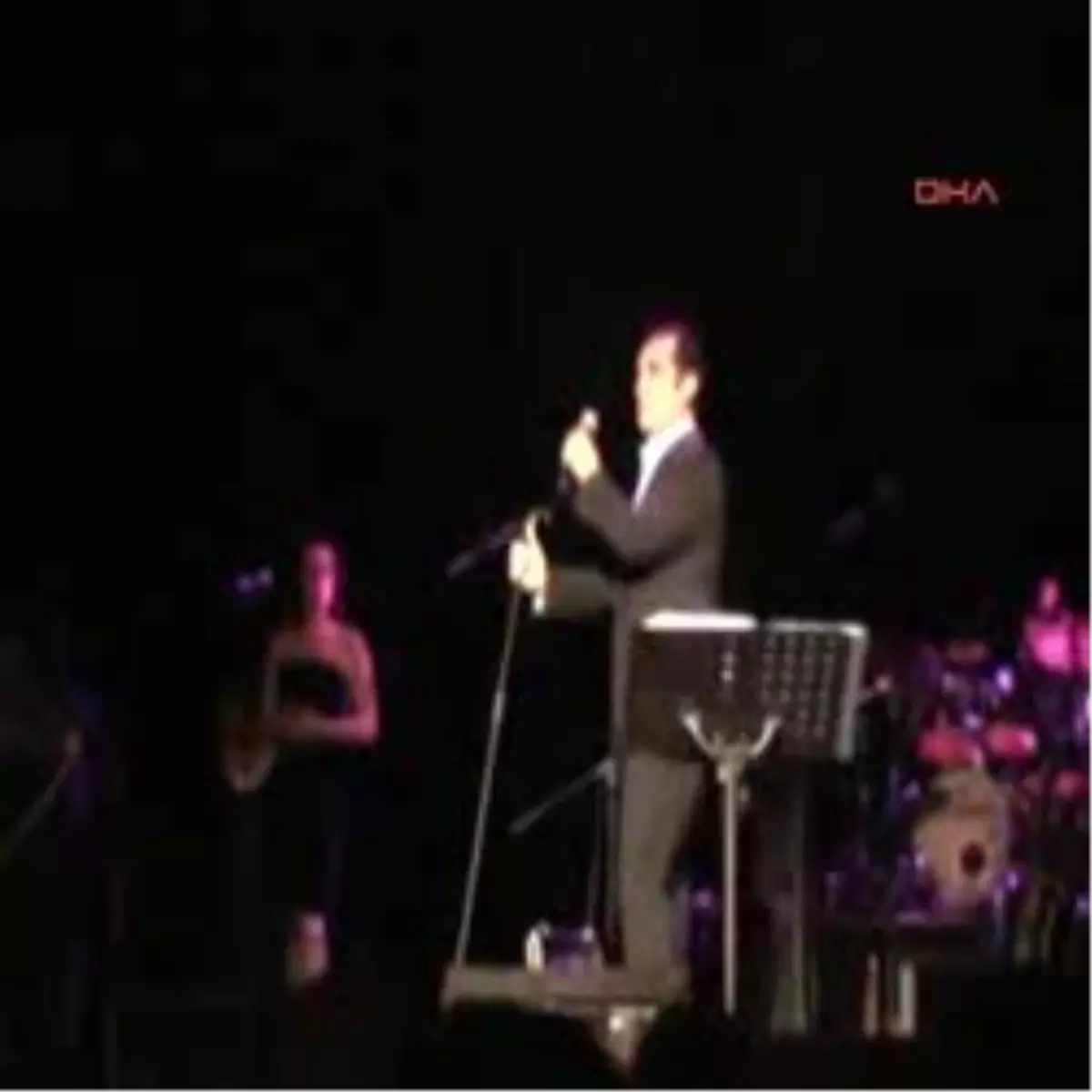 Köln\'de Ferhat Göçer Rüzgarı