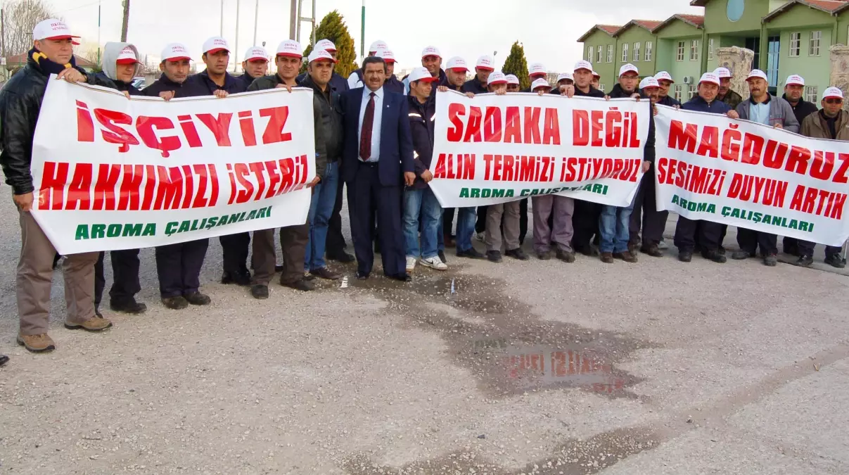 2 Aydır Ücret Alamayan İşçilerden Fabrika Önünde Protesto