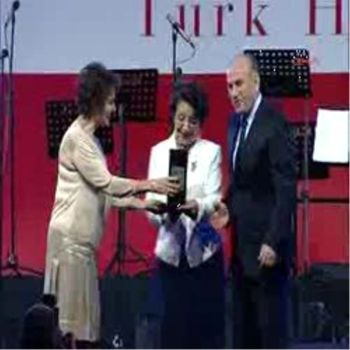 Aydın Doğan Ödülü, Mehmet Özbek\'in Oldu