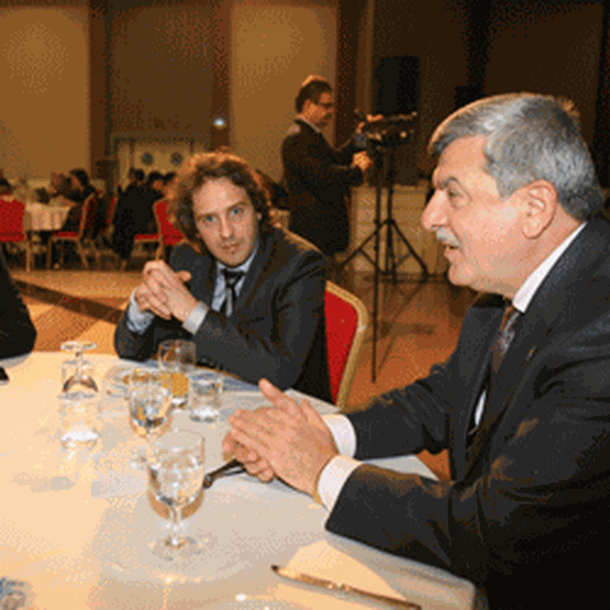 İnsan Onuru İçin Atılan Her Adımın Yanındayım