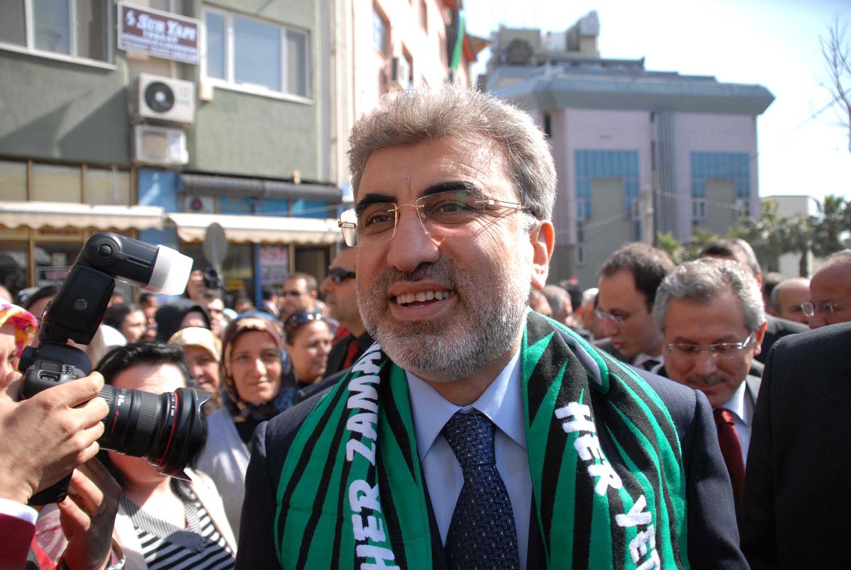 Enerji Bakanı'ndan Kavaf Yorumu