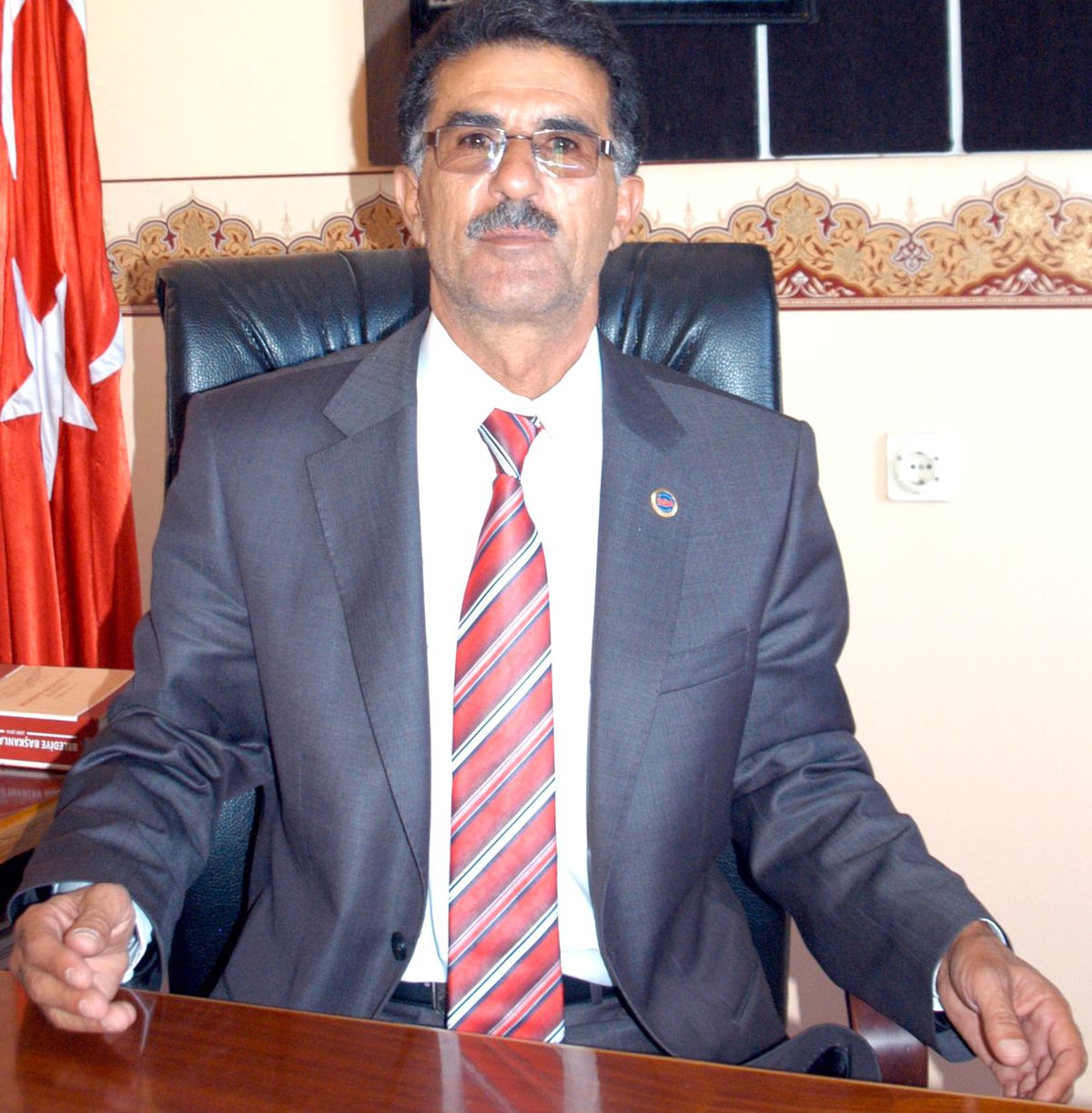 İşçiler Borcunu Ödemeyen Belediyeyi İcraya Verdi