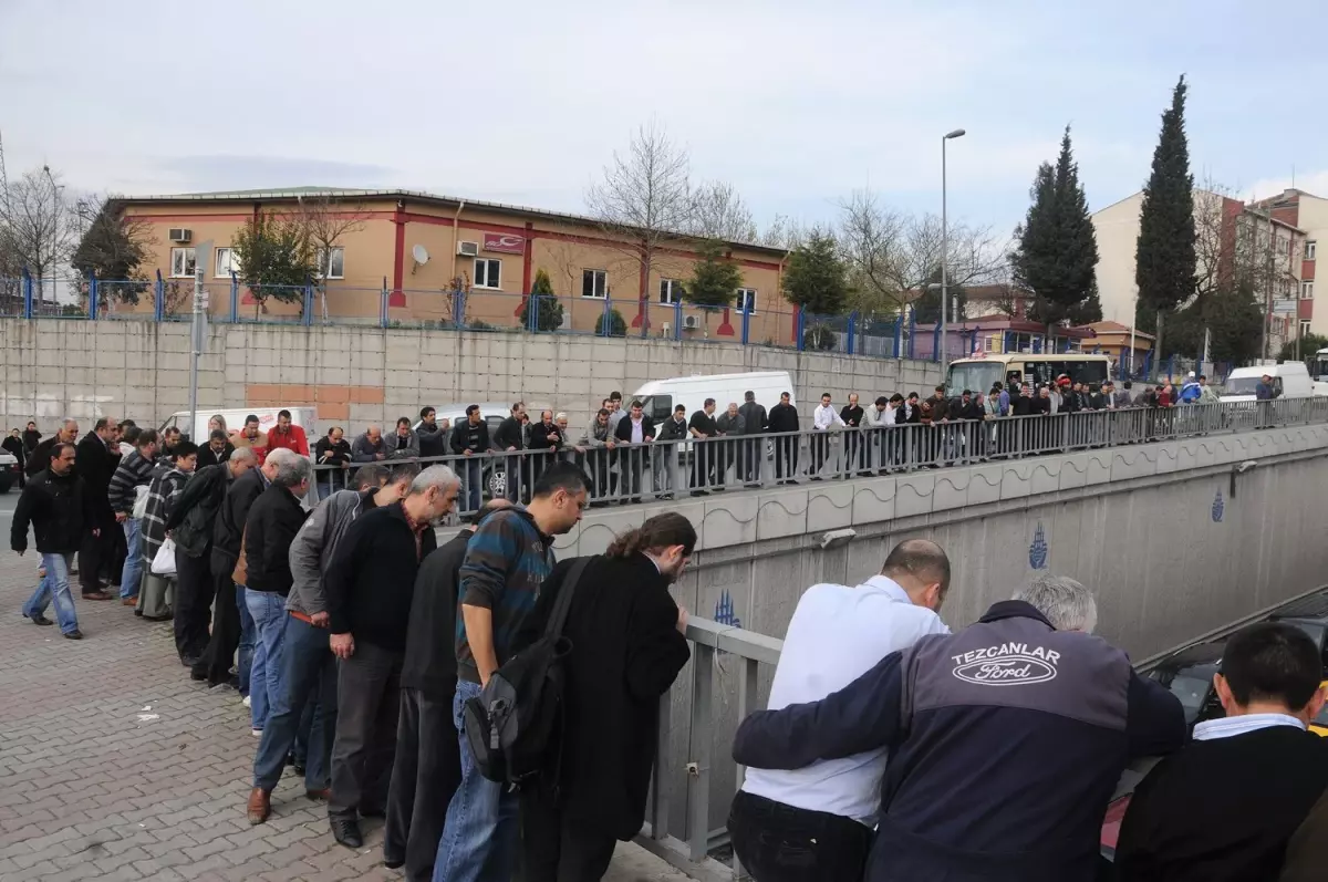 Köprüden Uçan Anne-Kız Ölümden Döndü