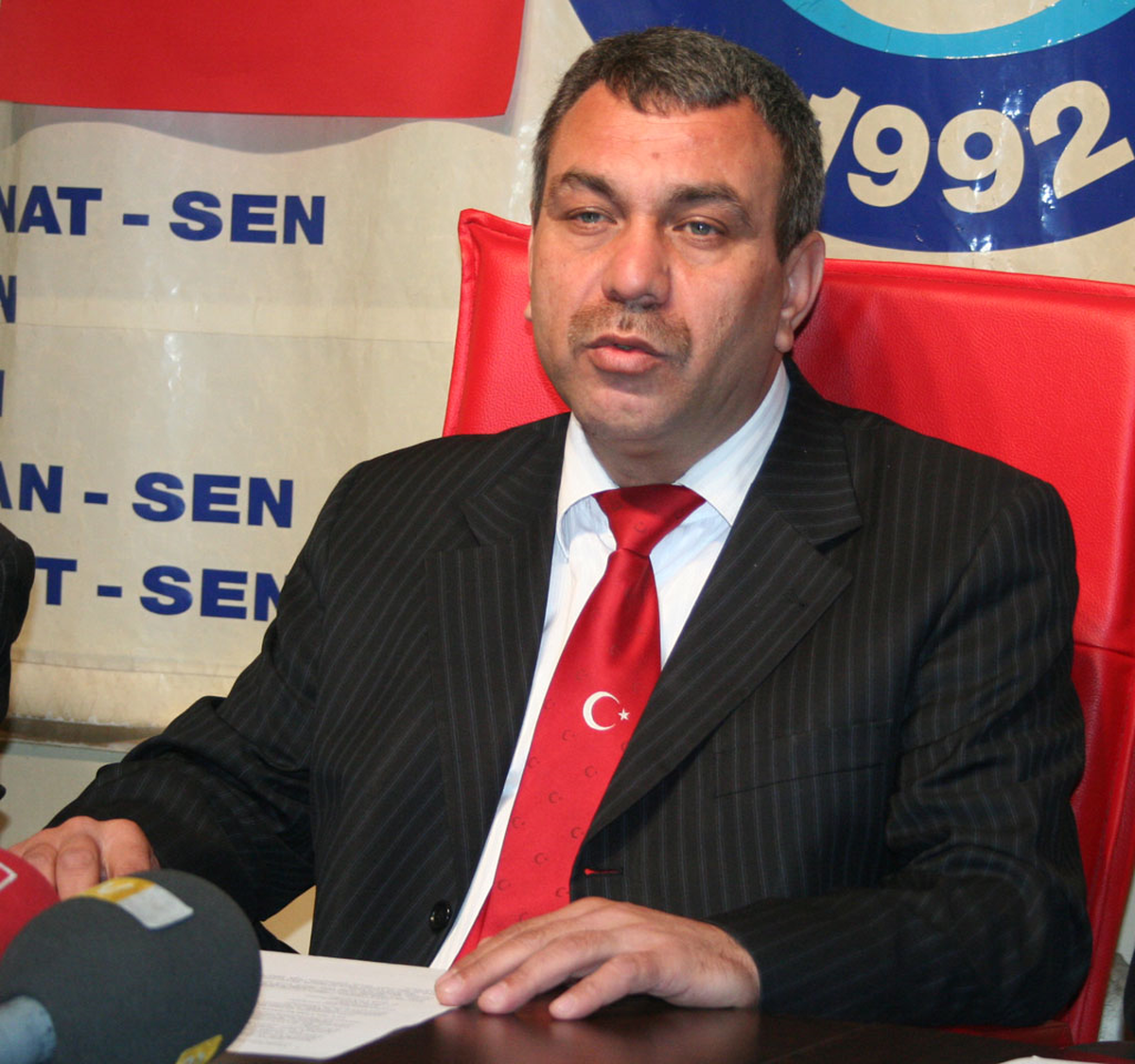 PTT'yi Eleştiren Sendikacıya Soruşturma