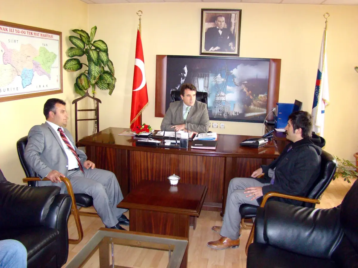 Şırnak\'ta Elektrik Kesintilerini Protesto Yürüyüşü