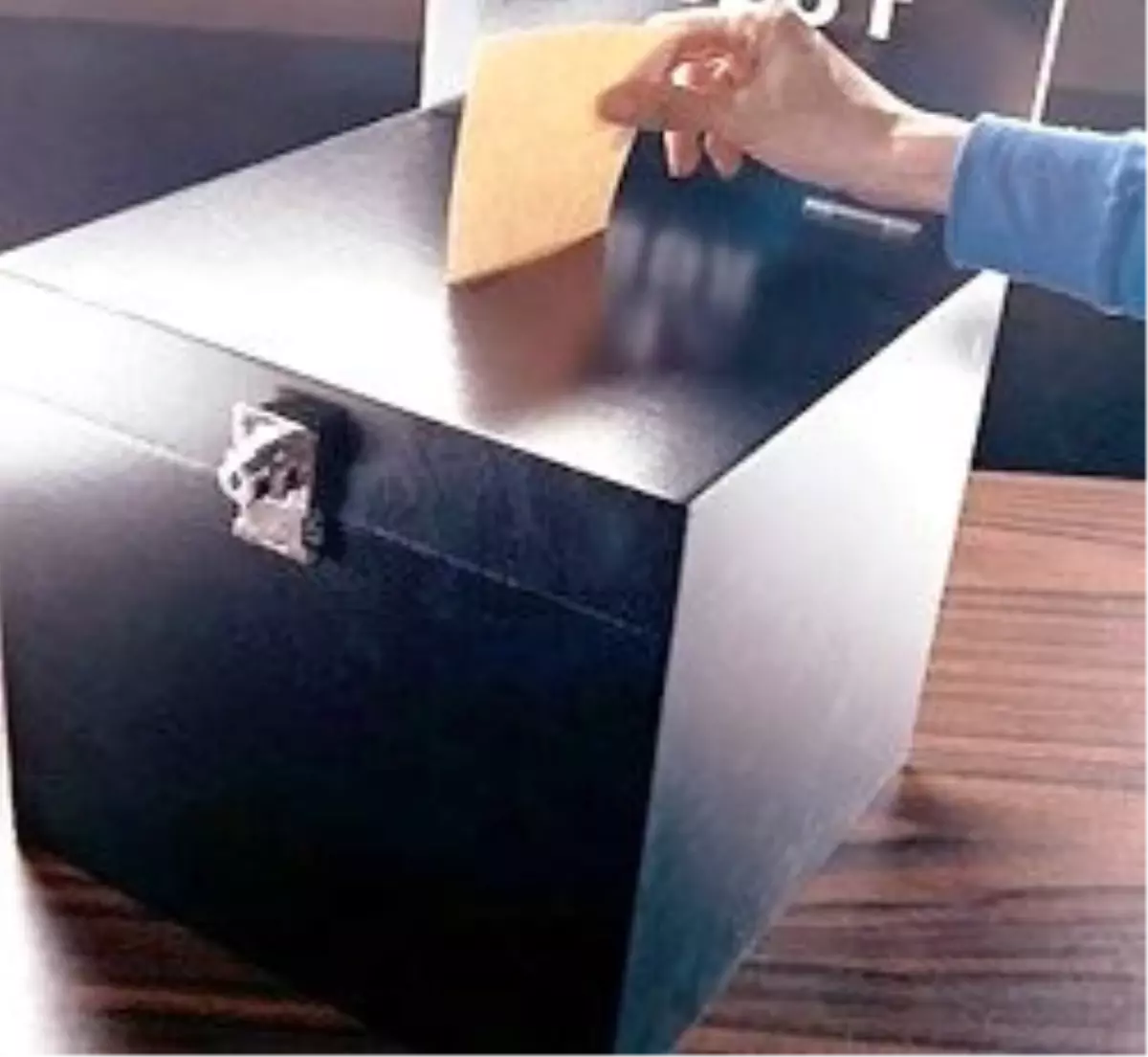 Oy Kullanma Saatleri Belli Oldu