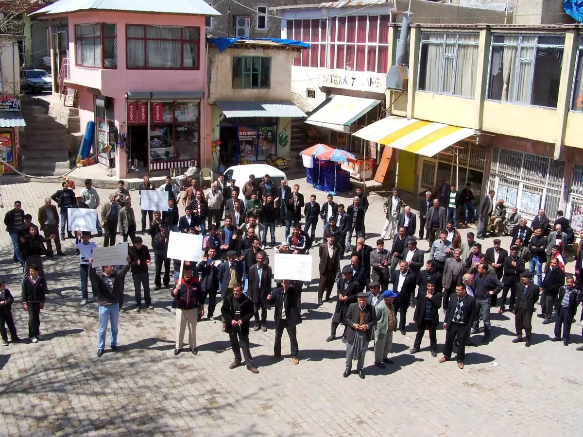 Çüngüş\'te, Dışardan Güvenlik Elemanı Alımına Tepki