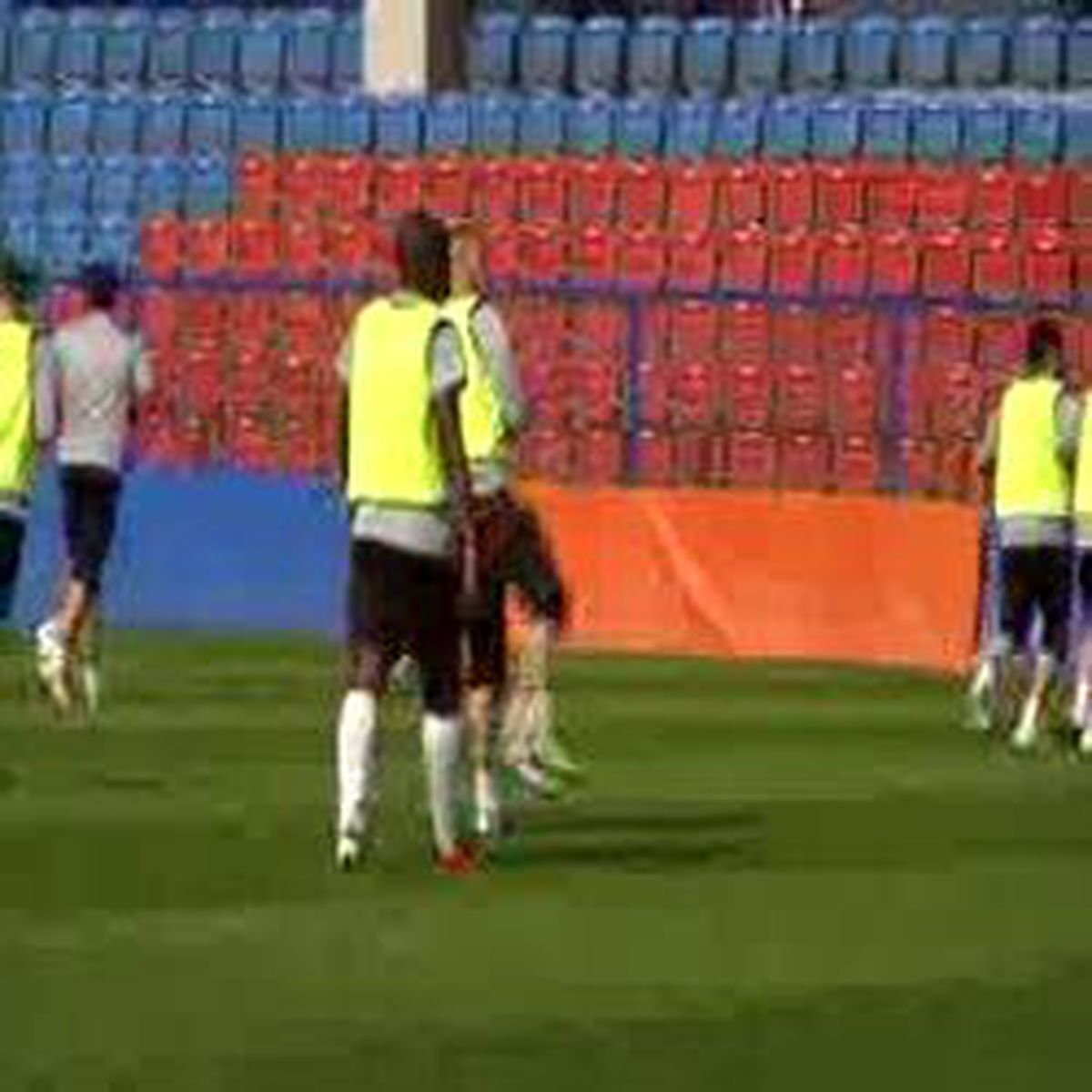 Emenike Hırs Küpü