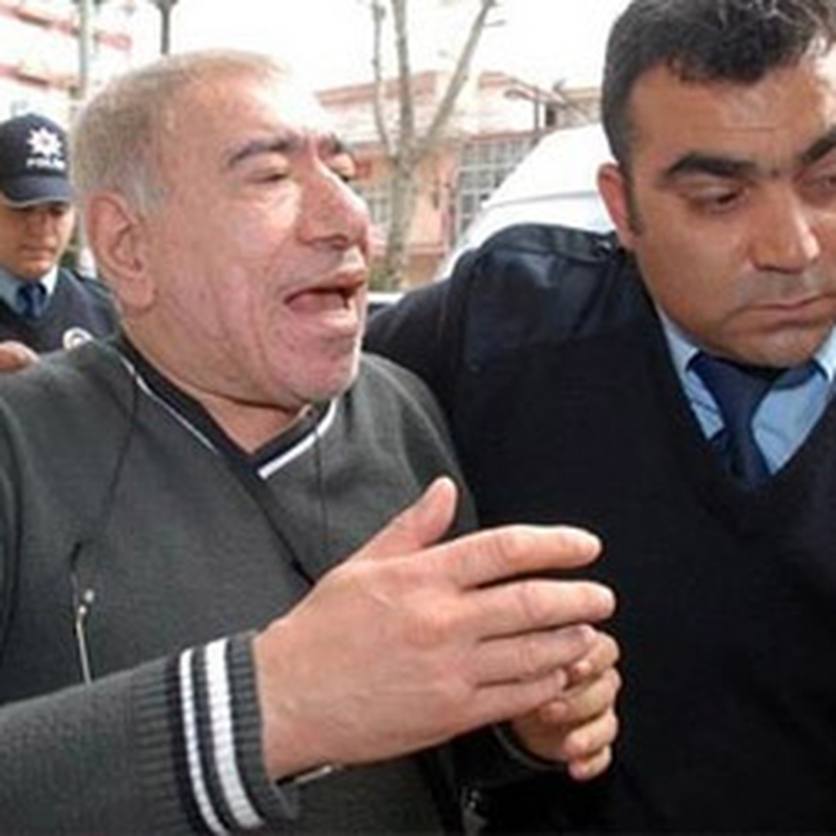 İlyas Salman'a Büyük Şok!
