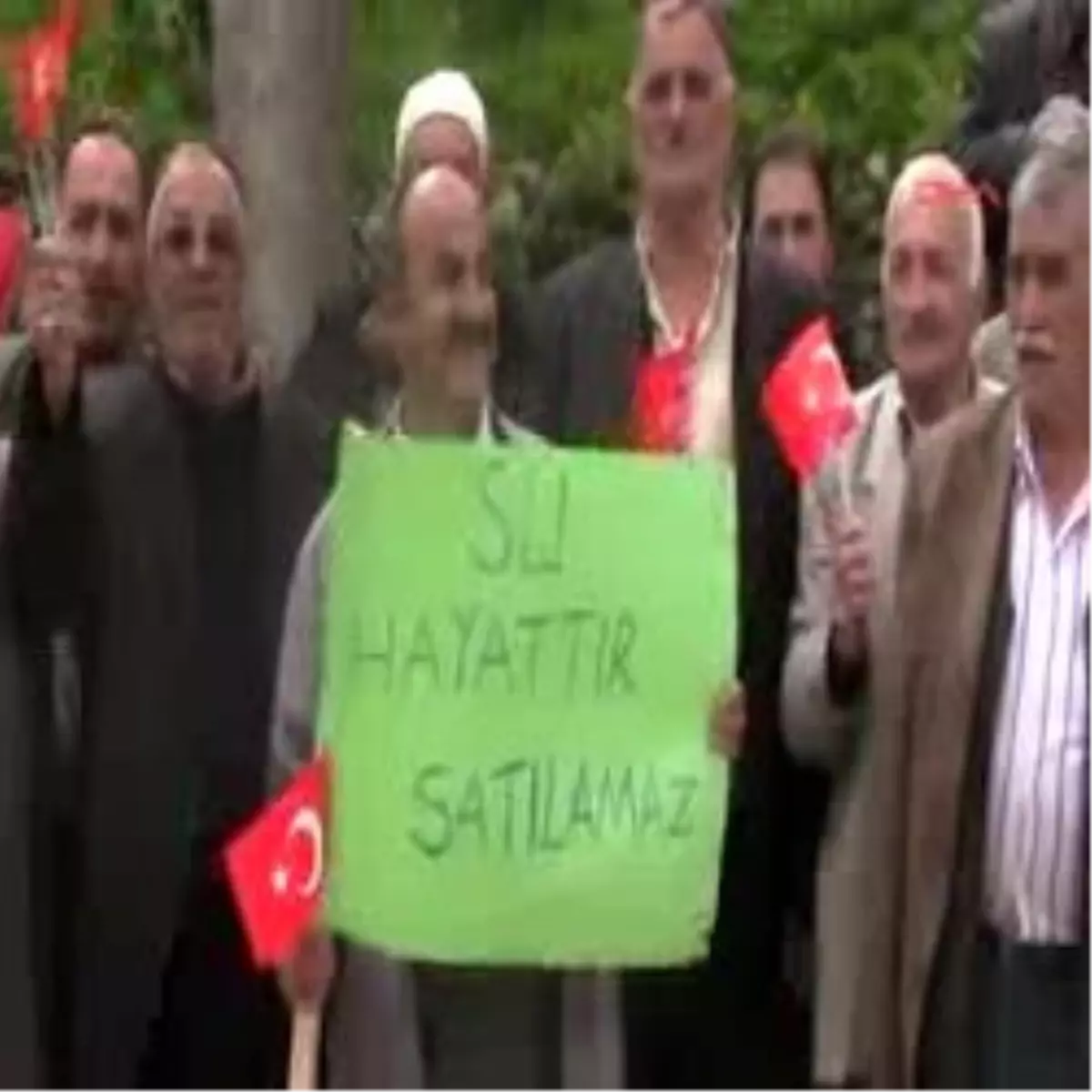 Artvin\'de Hes Tepkisi