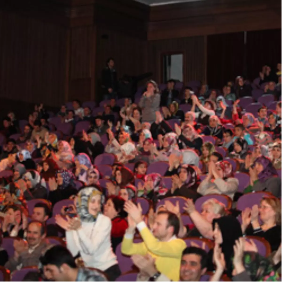 Asım Yıldırım ve Mustafa Cihat’la Manevi Bir Konser
 

